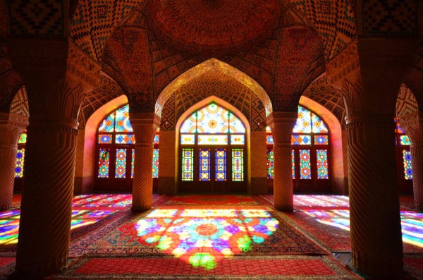 イランの宗教 割合やイスラム教シーア派 スンニ派 スーフィーなどの状況まで 世界雑学ノート