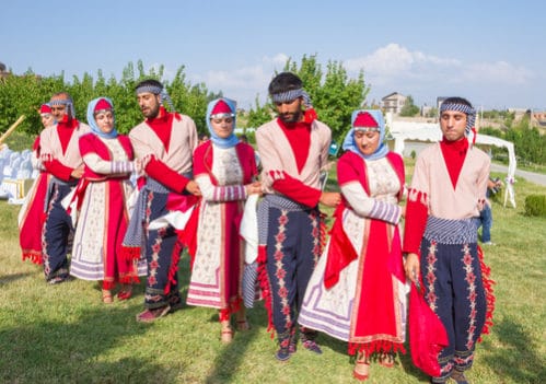 アルメニアの民族衣装 タラズ の特徴や歴史を紹介 世界雑学ノート